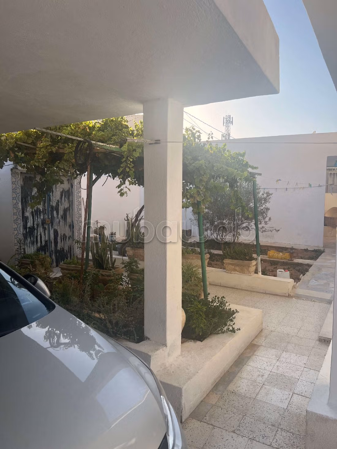 Residenza di lusso in vendita a Raoued. Superficie di 500 m². Giardino, terrazzo. 
