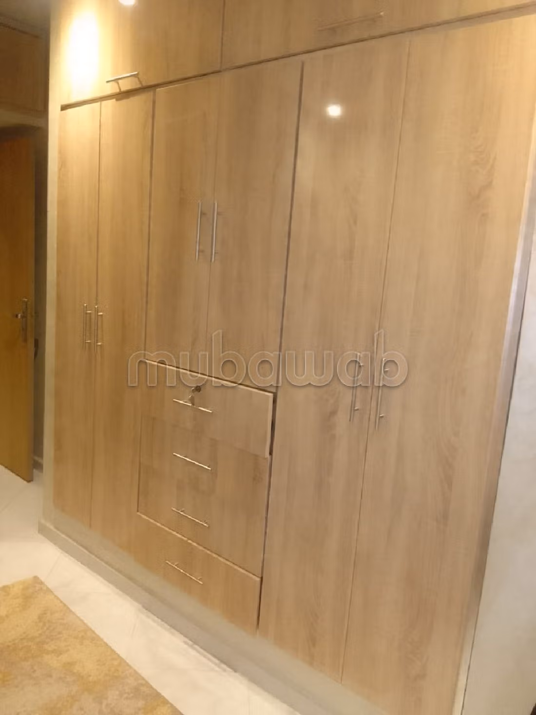 استئجار شقة ب الكورنيش. 2 قطع رائعة. مفروشة