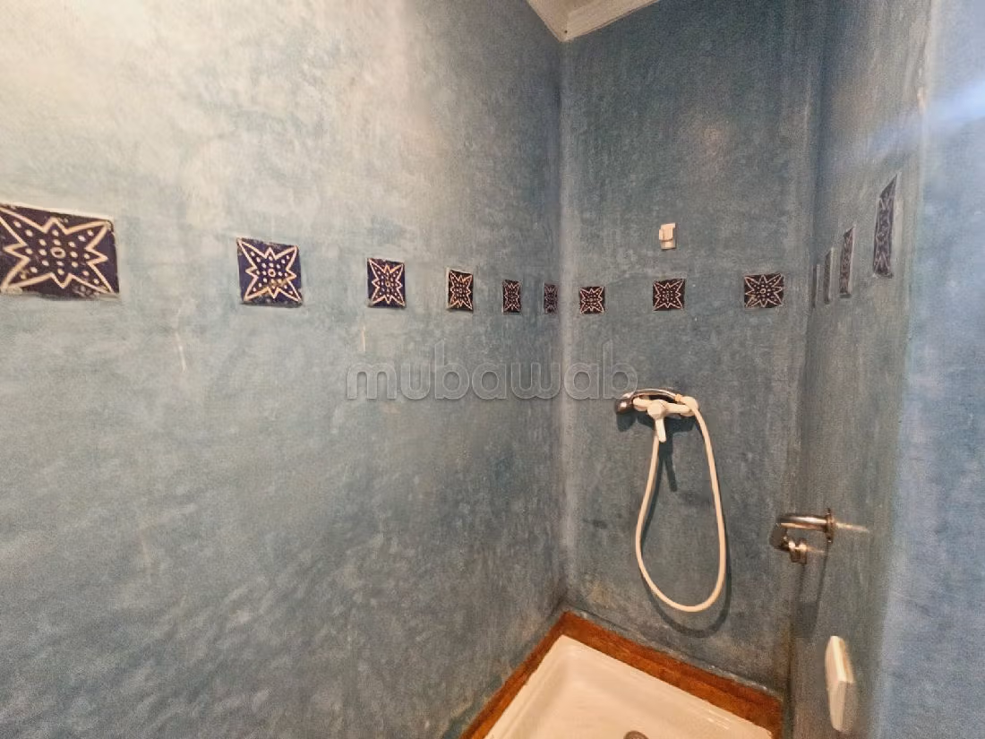 Casa de alto standing en venta en Plage Oued Cherrat. Dimensión 286 m². Chimenea, piscina. 