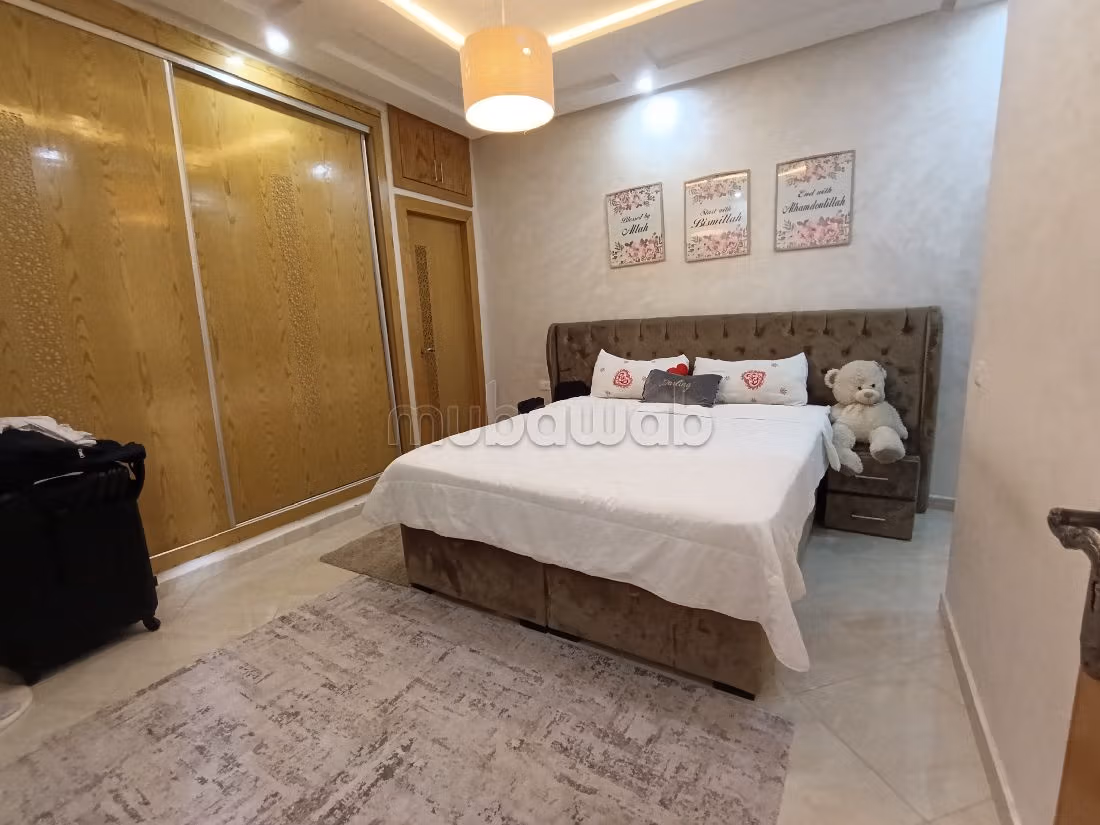 Bellissimo appartamento in affitto a El Hadadda. 3 locali. ammobiliato. 