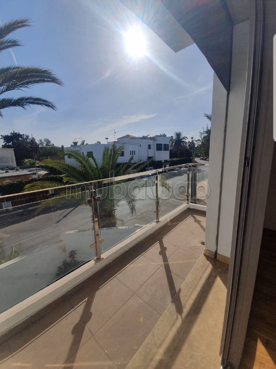 Luxury Villa for rent in Oasis. 11 large living areas. Secured door and central heating. 