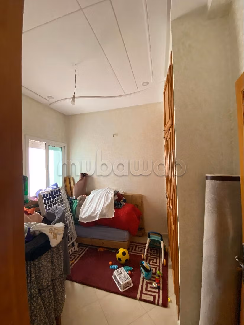 Bonito piso en venta en Zouagha Bas. 6 habitaciones confortables. Cocina bien equipada. 