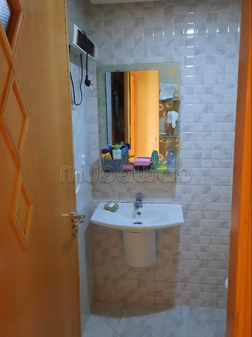 شقة فارغة ب تجزئة معمورة حصين مساحة 83 طابق 2