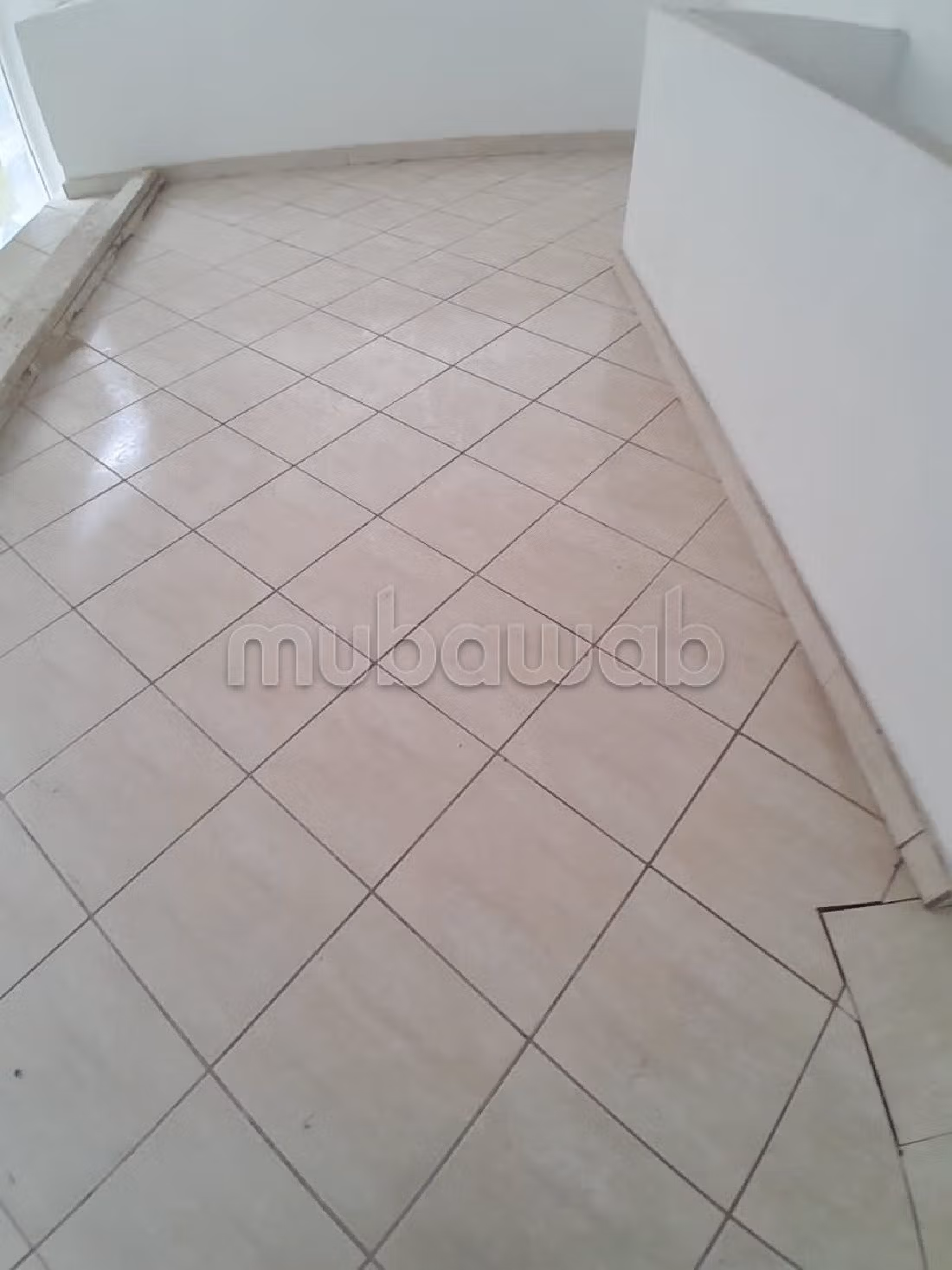 Offices & shops to rent in Maârif. Surface area 55 m². 