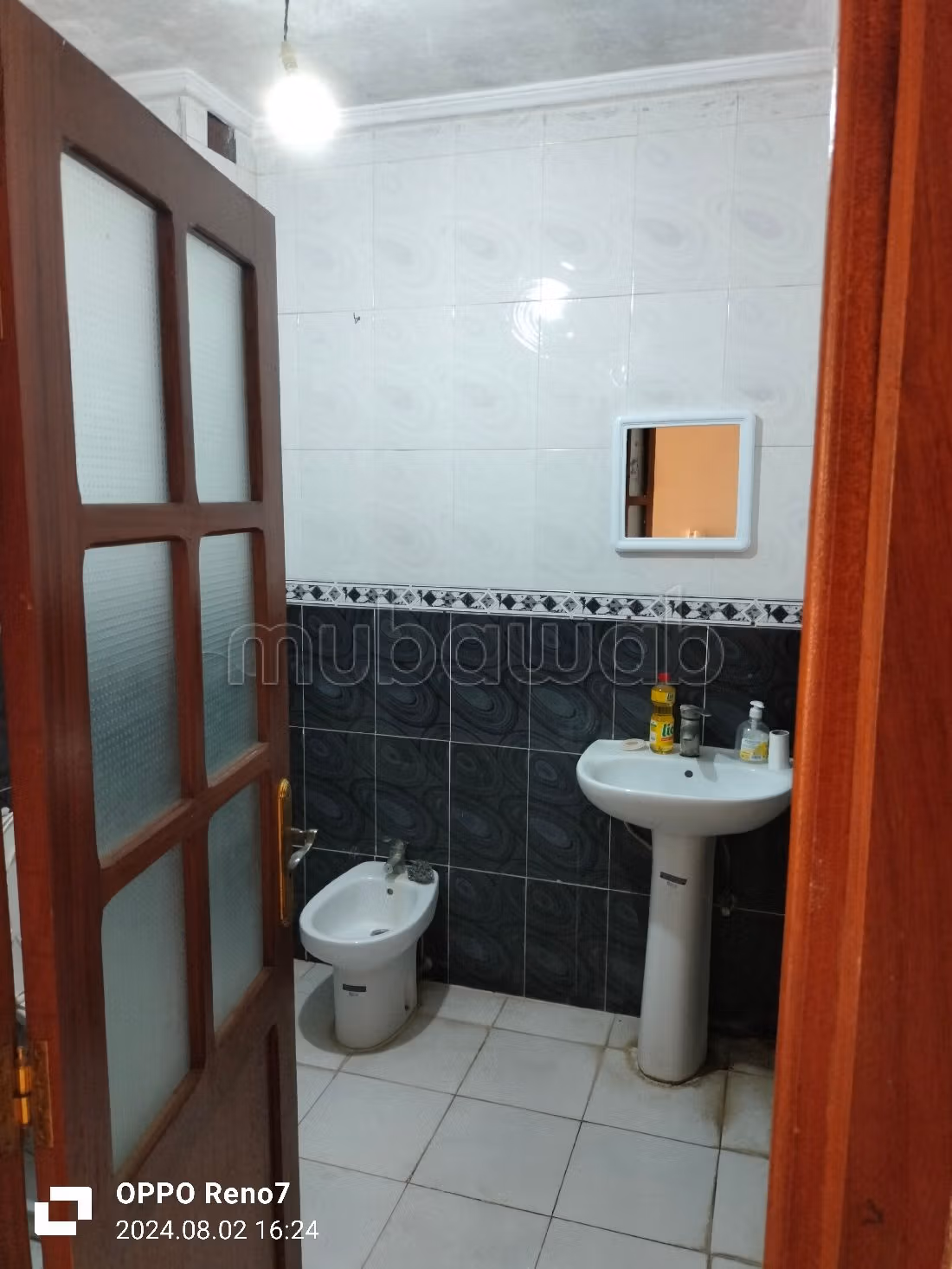 Appartement en vente à Bir Rami Est. Surface de 73 m². Résidence avec concierge