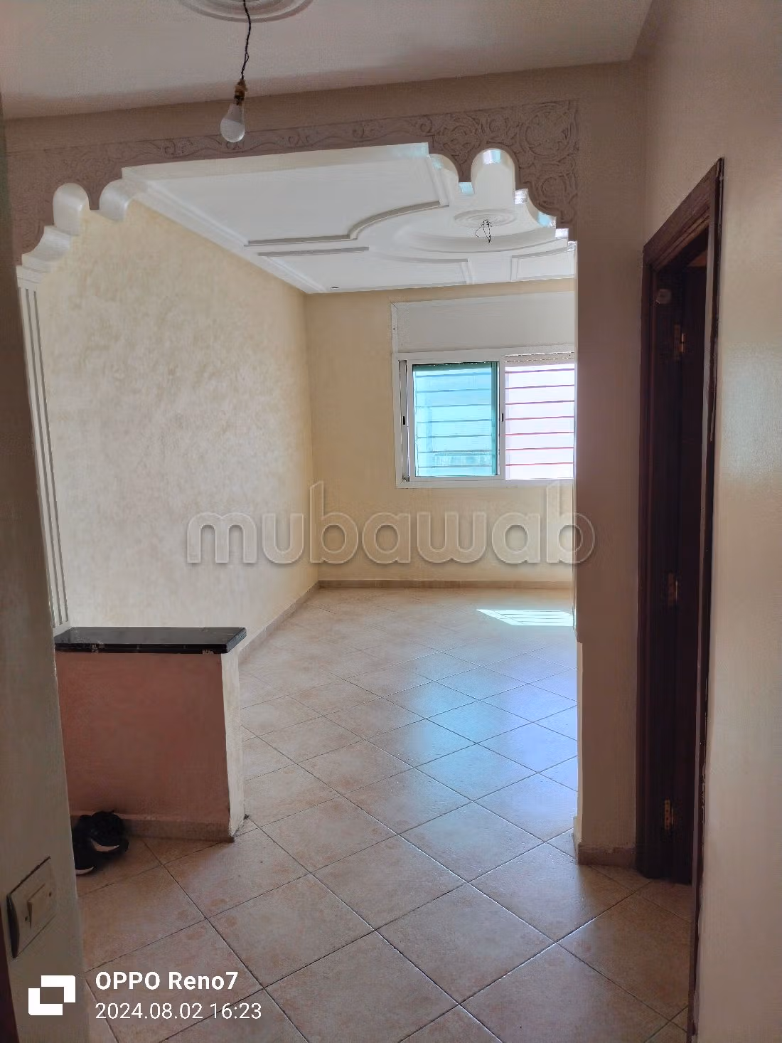 Appartement en vente à Bir Rami Est. Surface de 73 m². Résidence avec concierge