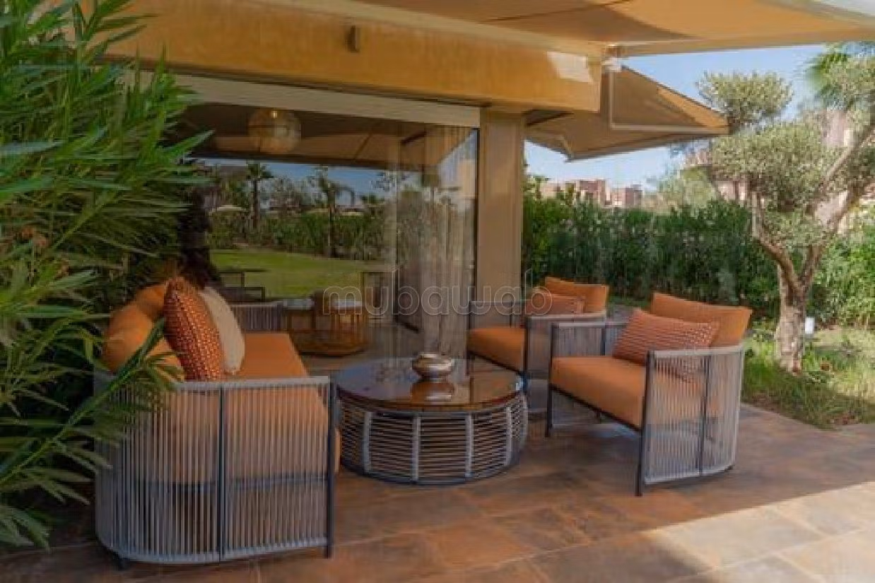 Prestigia Saphir appartemt tres chic accès piciine et golg