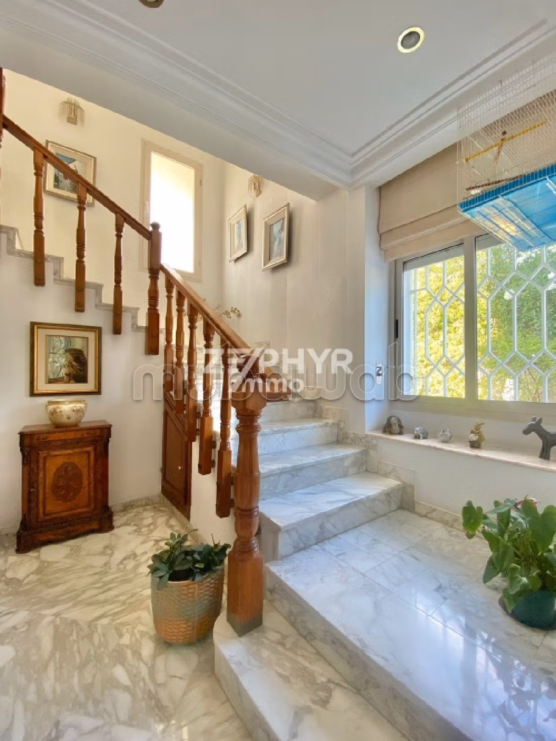 A vendre une Villa avec piscine à la Marsa