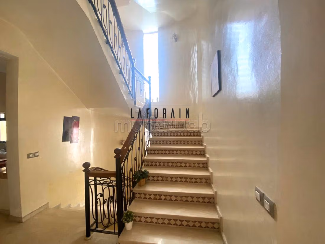 Éblouissante villa de luxe de 401 m² à Masmoudi