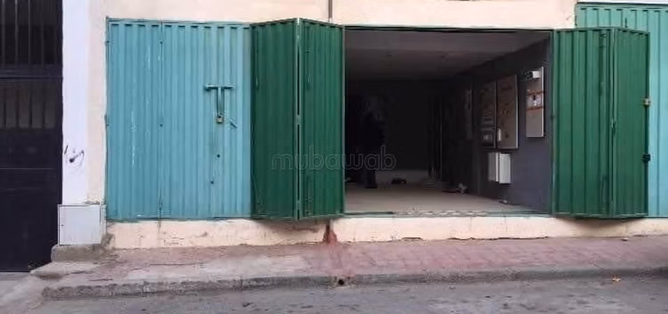 Oficinas y locales comerciales en venta. Área total 169 m²