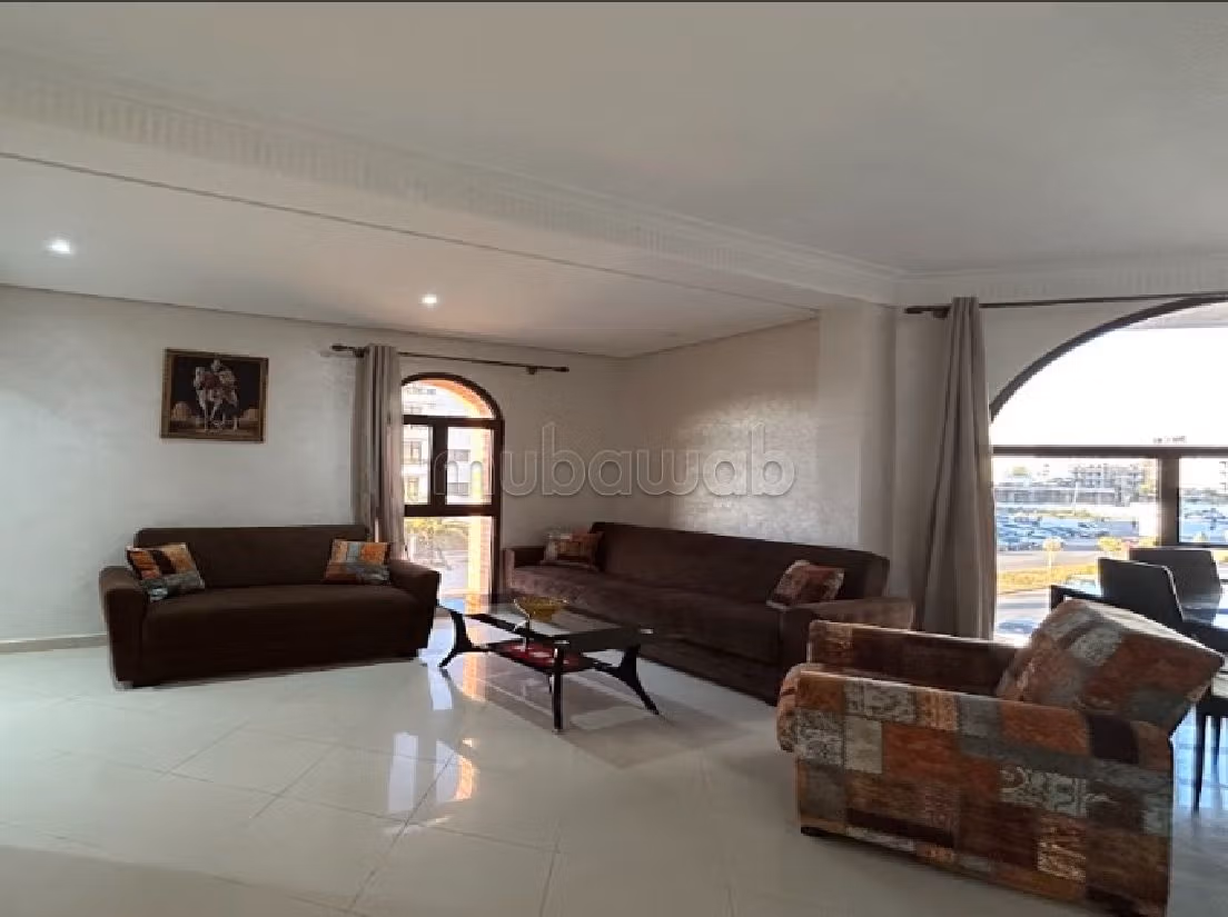 شقة جميلة للكراء ب فونتي. 3 قطع. مفروشة