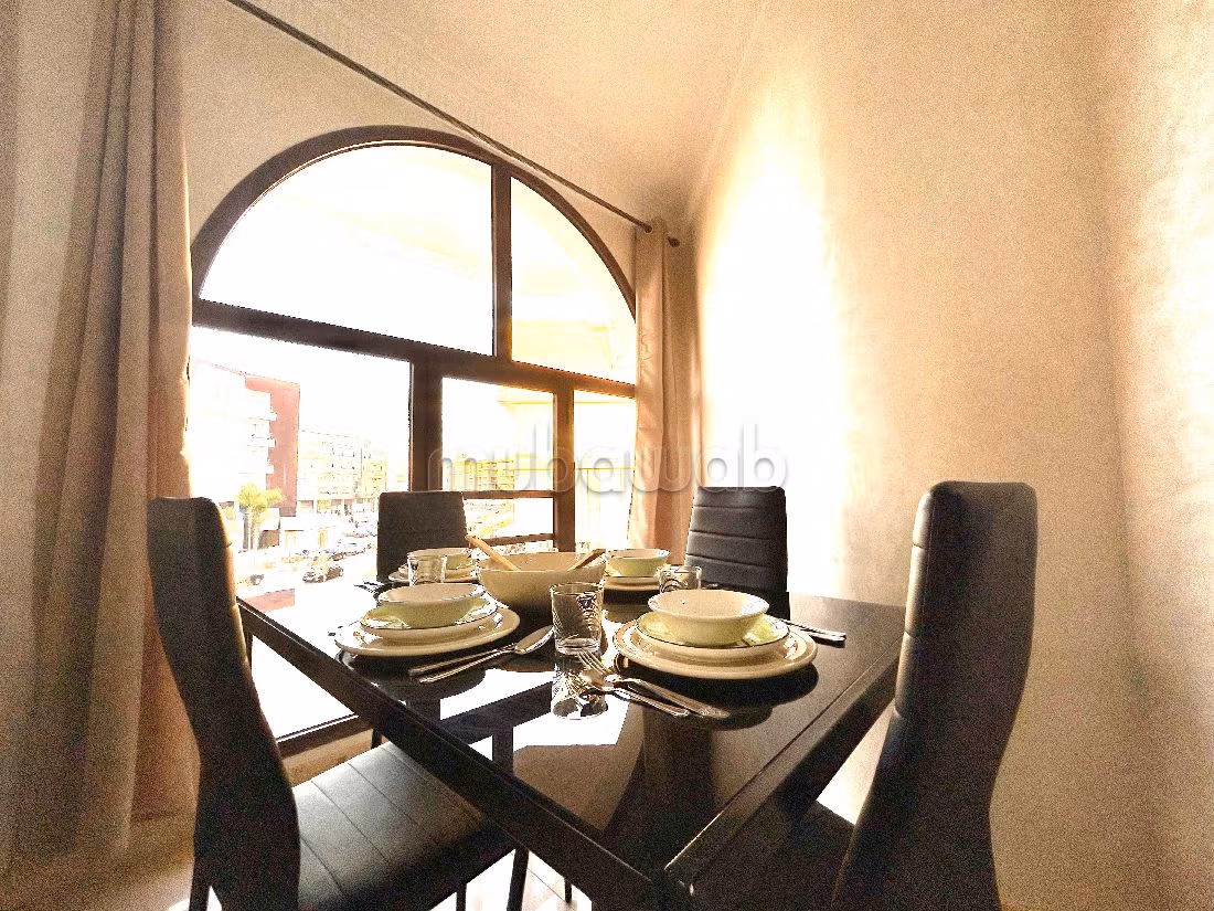 شقة جميلة للكراء ب فونتي. 3 قطع. مفروشة