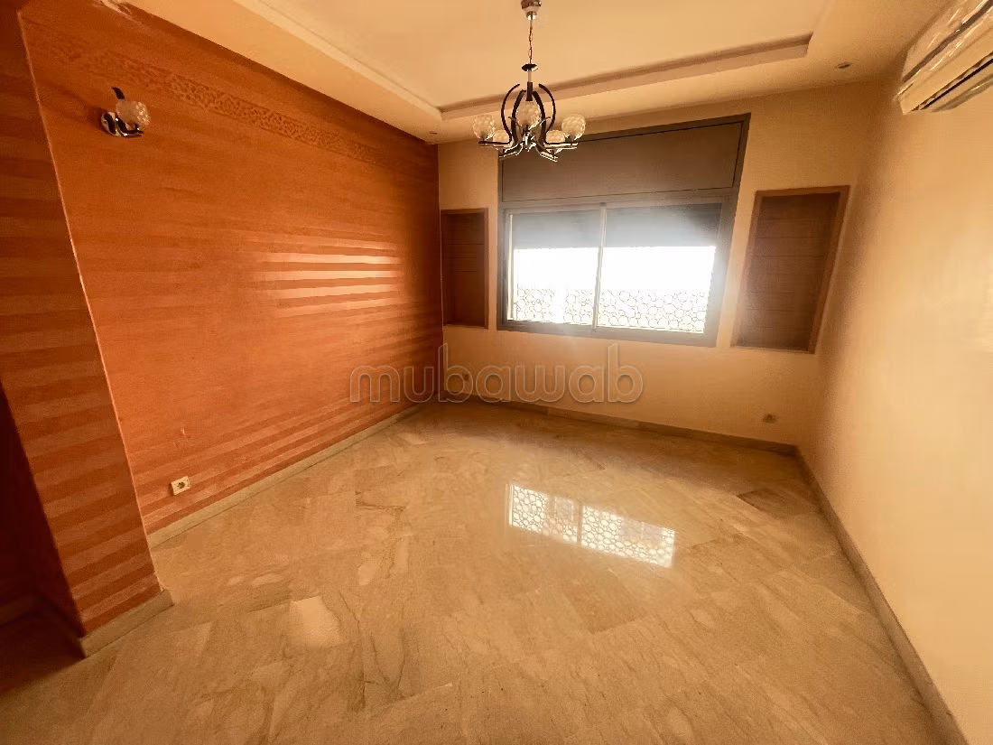 Appartamento da acquistare a Amsernate. 3 ampi locali. Grande terrazzo