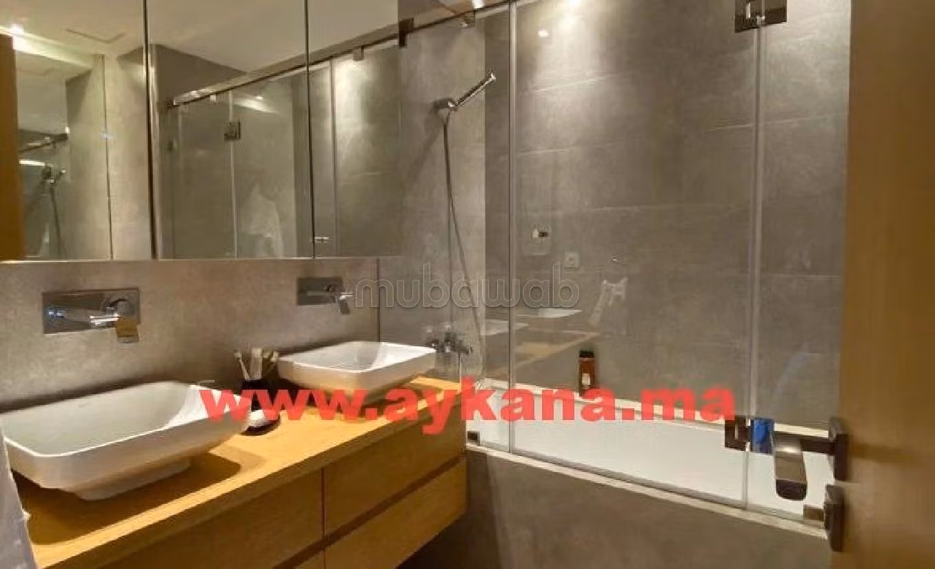 Appartementen om te huren in Riyad. 5 Ruimtes. Gemeubileerd. 