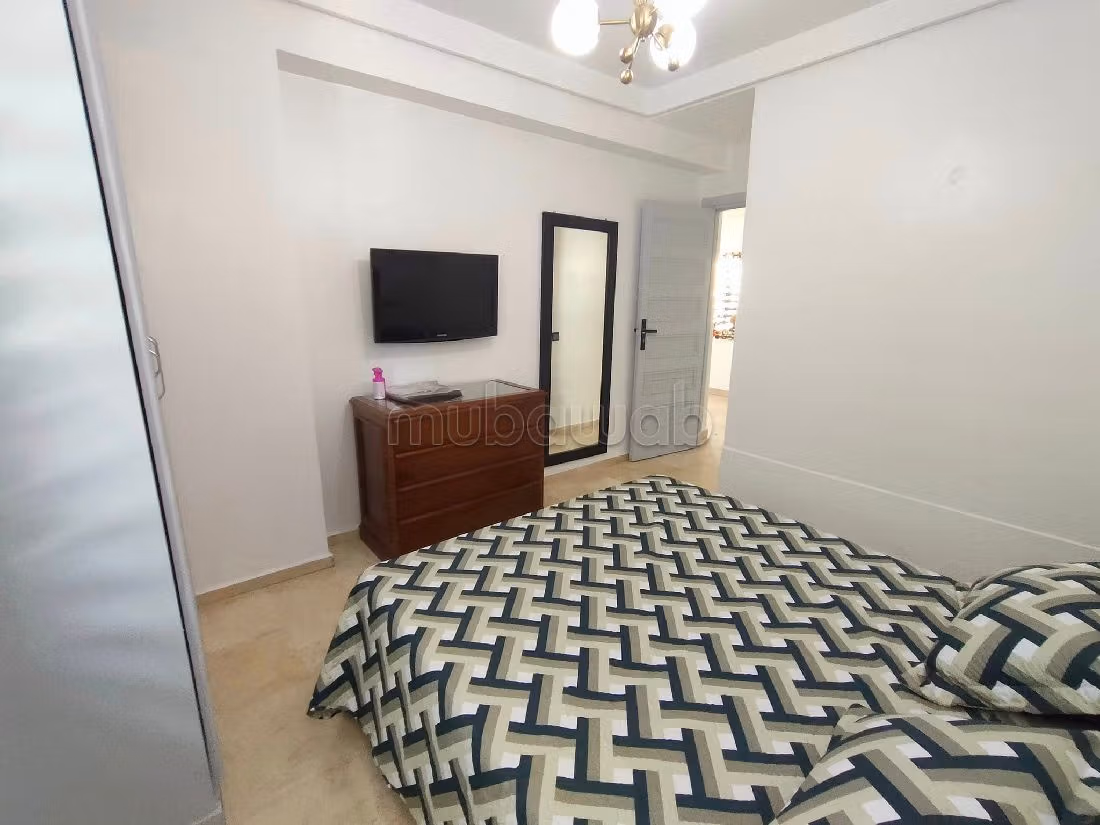 شقة جميلة للكراء بغوثي. 2 قطع رائعة. مفروشة