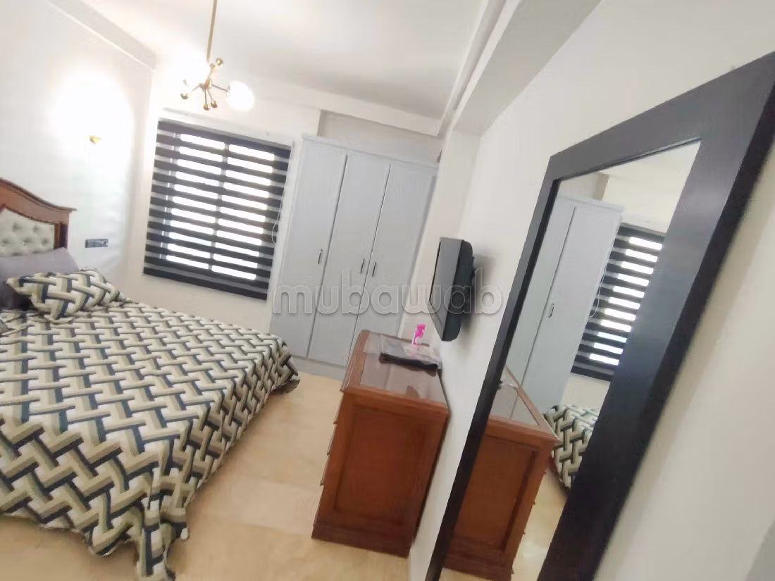 شقة جميلة للكراء بغوثي. 2 قطع رائعة. مفروشة