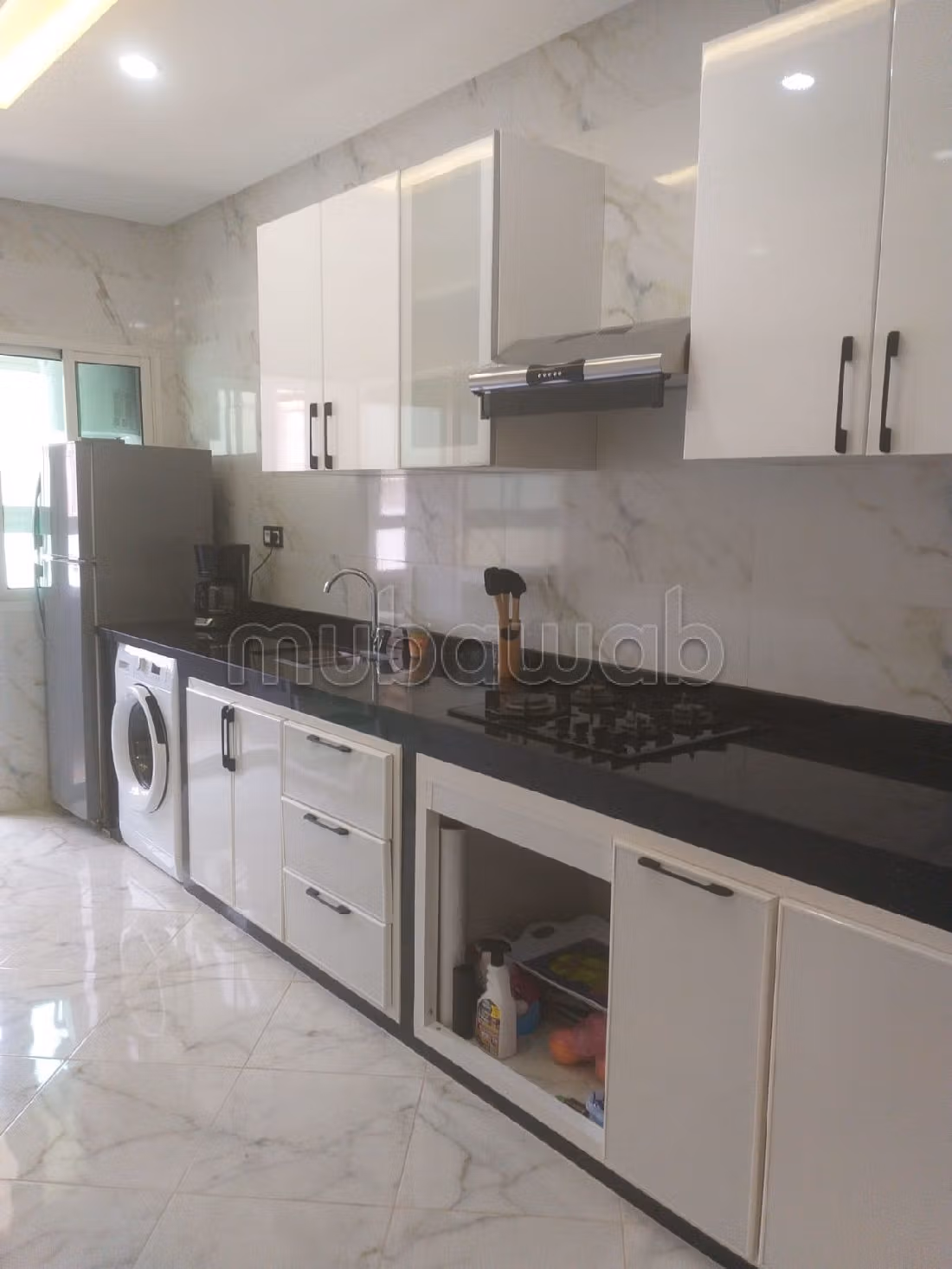 Une Appartement Meublé à vendre à Roche Noire