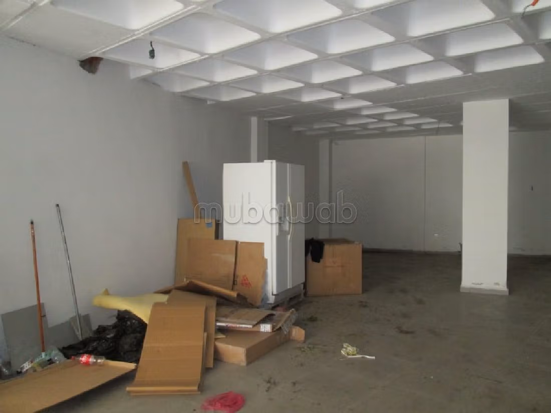 Local commercial à louer au quartier AL BATHA