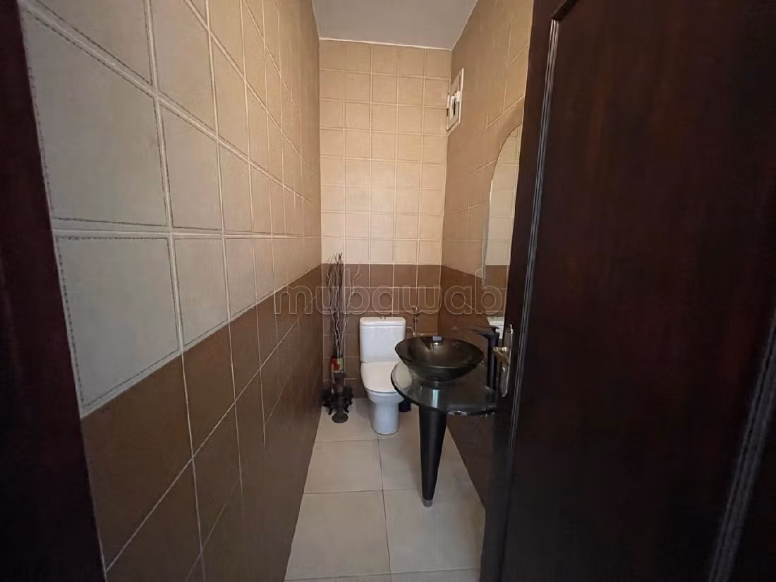 Appartamento da acquistare a Palmier. 6 ampi locali. Casa con servizio concierge. 