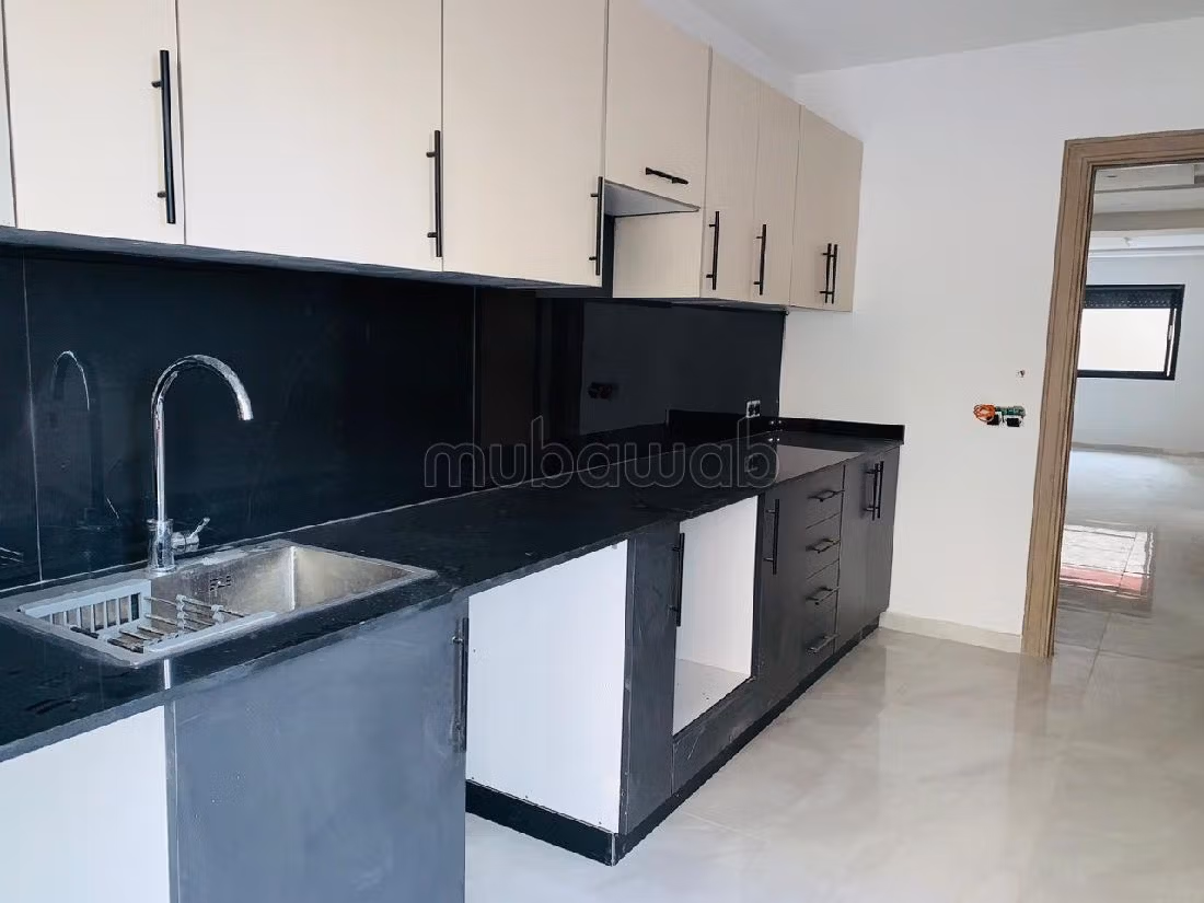 Sell apartment in L'Ocean. Total area 78 m². Built-in oven. 