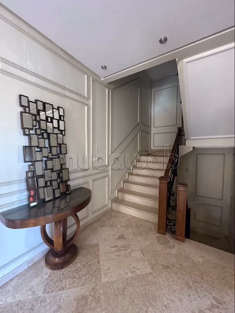 Te koop: villa's en luxe woningen in Sidi Maarouf. Totale oppervlakte 450 m². Garage en terras