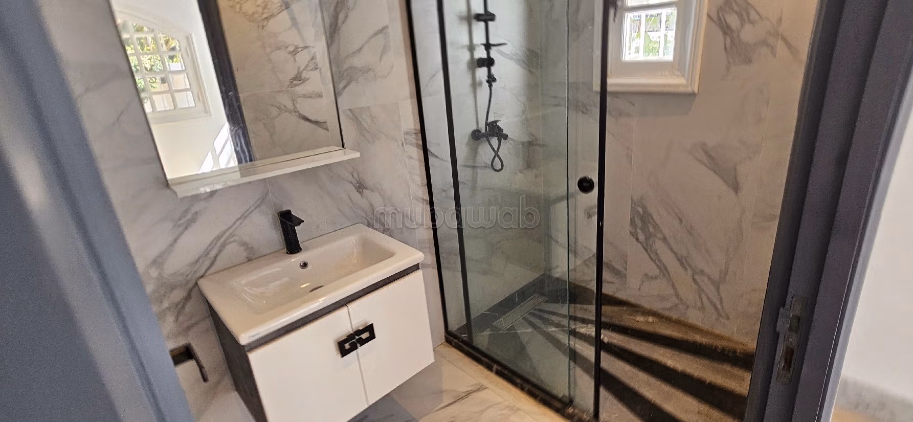 Alquiler de villa de alta gama en Californie. 11 habitaciones confortables. Salón marroquí amueblado, sistema de parábola general