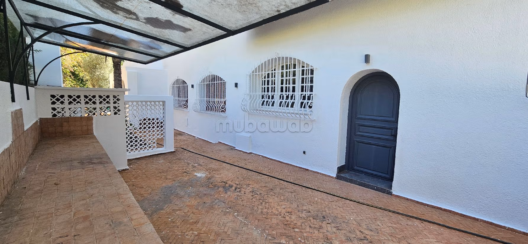 Alquiler de villa de alta gama en Californie. 11 habitaciones confortables. Salón marroquí amueblado, sistema de parábola general