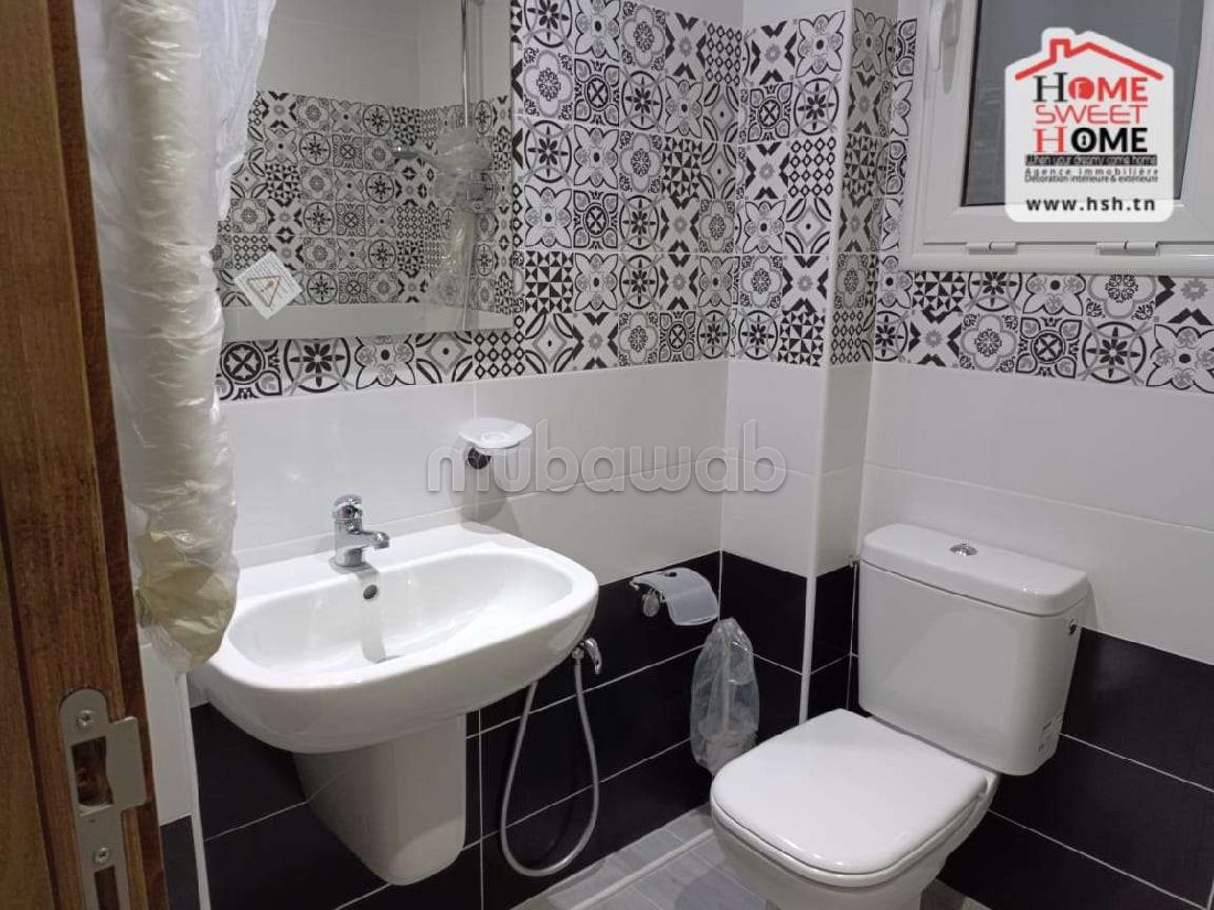 Rent this apartment in Carthage Byrsa. 3 comfortable rooms. Fitted