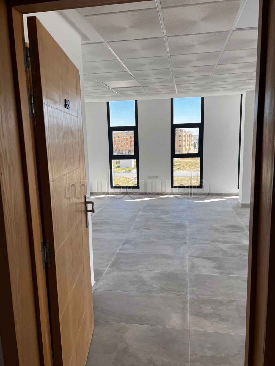 Huren: kantoorruimte in Bouskoura Ville. Totale oppervlakte 67 m². Lift. 