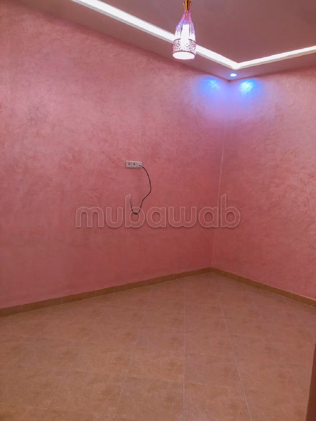 شقة للبيع بتزنيت. المساحة الإجمالية 70 م². مطبخ مجهز جيدا. 