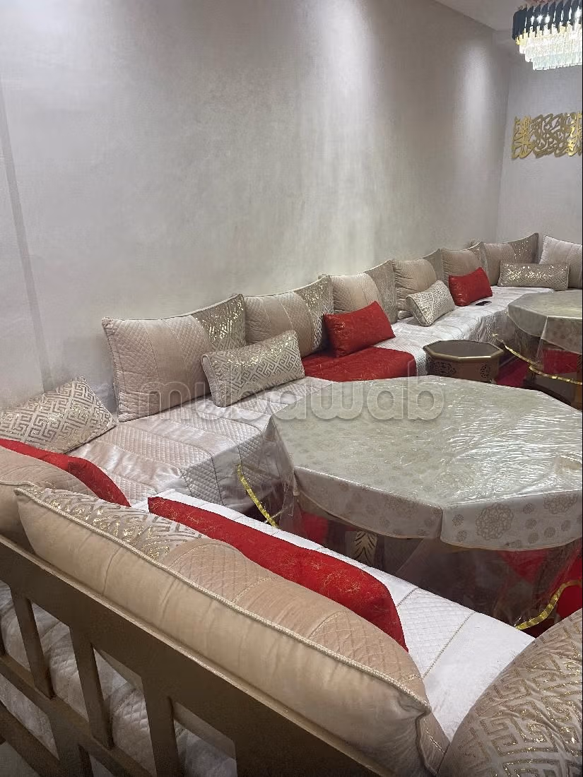 Appartamento da acquistare a La Ville Haute. 3 camere. 