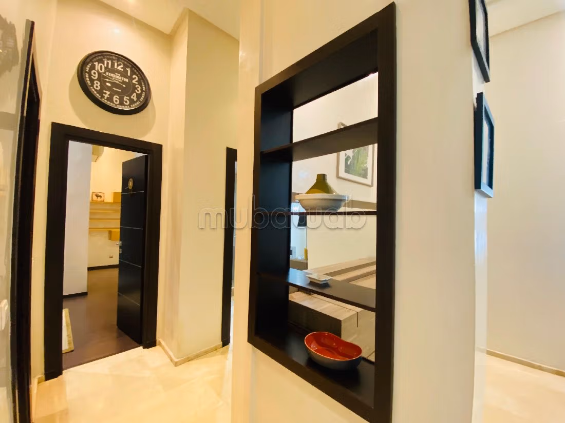 Appartamento in affitto a Bourgogne Ouest. 3 camere. ammobiliato. 