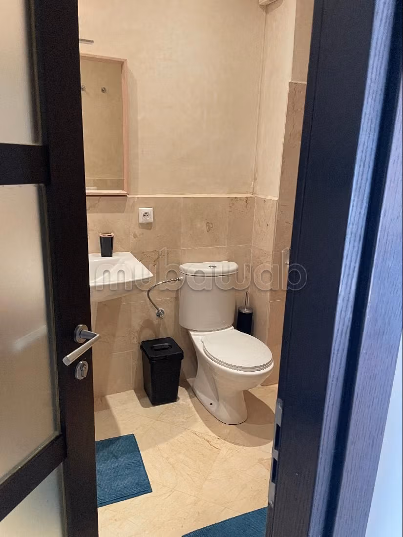 Flat for rent. 7 comfortable rooms. Attic