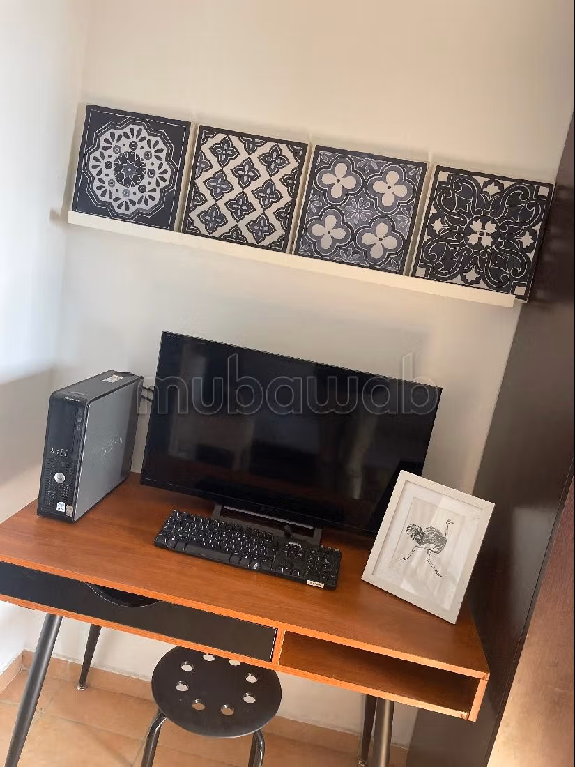 Flat for rent. 7 comfortable rooms. Attic