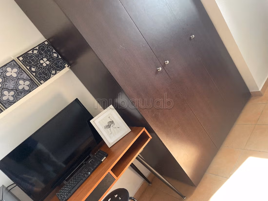 Flat for rent. 7 comfortable rooms. Attic