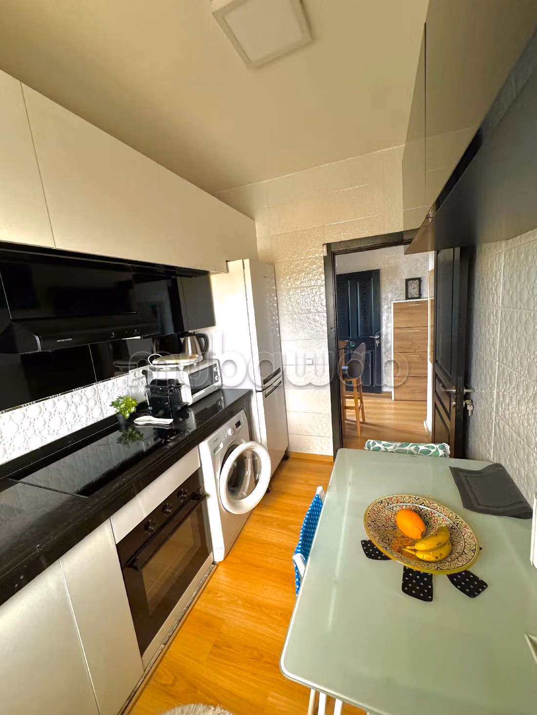 Alquila este piso en Belkhir. 2 hermosas habitaciones. Mobiliario.