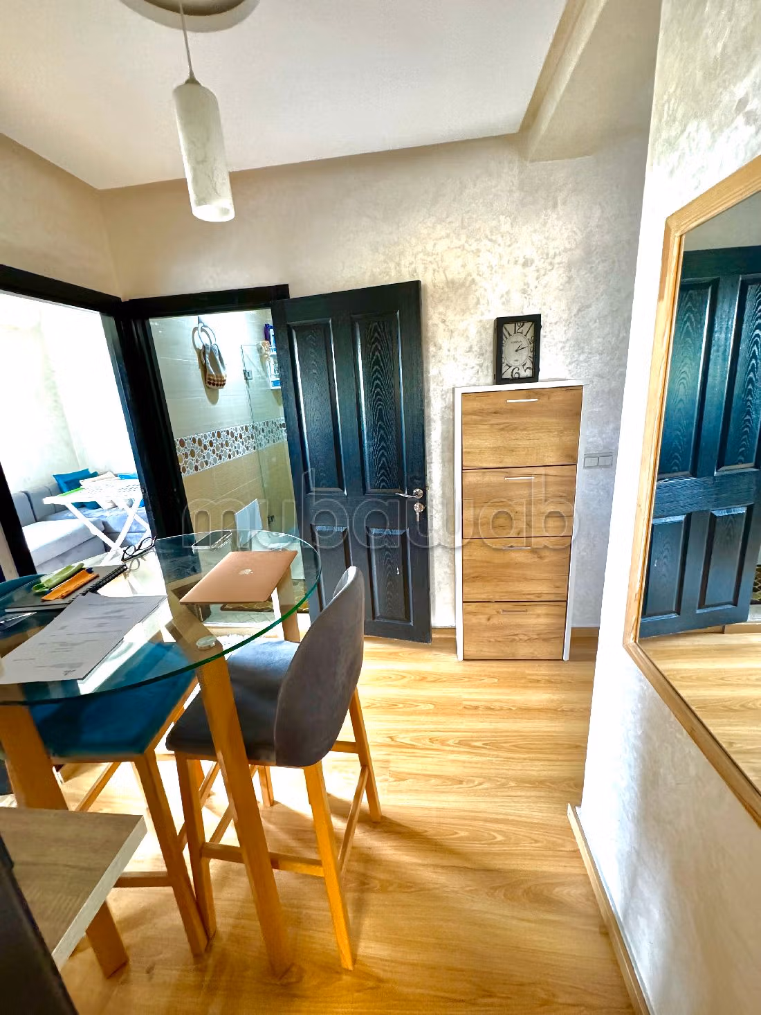 Alquila este piso en Belkhir. 2 hermosas habitaciones. Mobiliario.