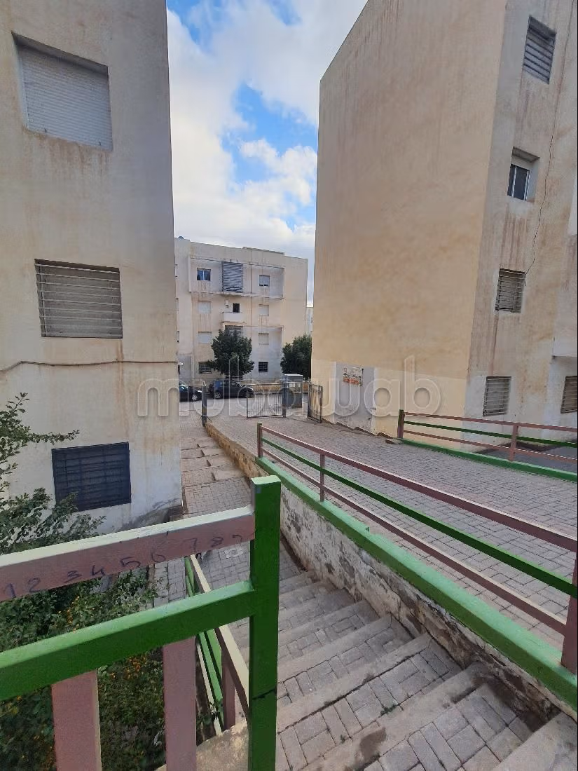 شقة جميلة للبيع ب CGI. 2 غرف. باب متين،إقامة مؤمنة. 