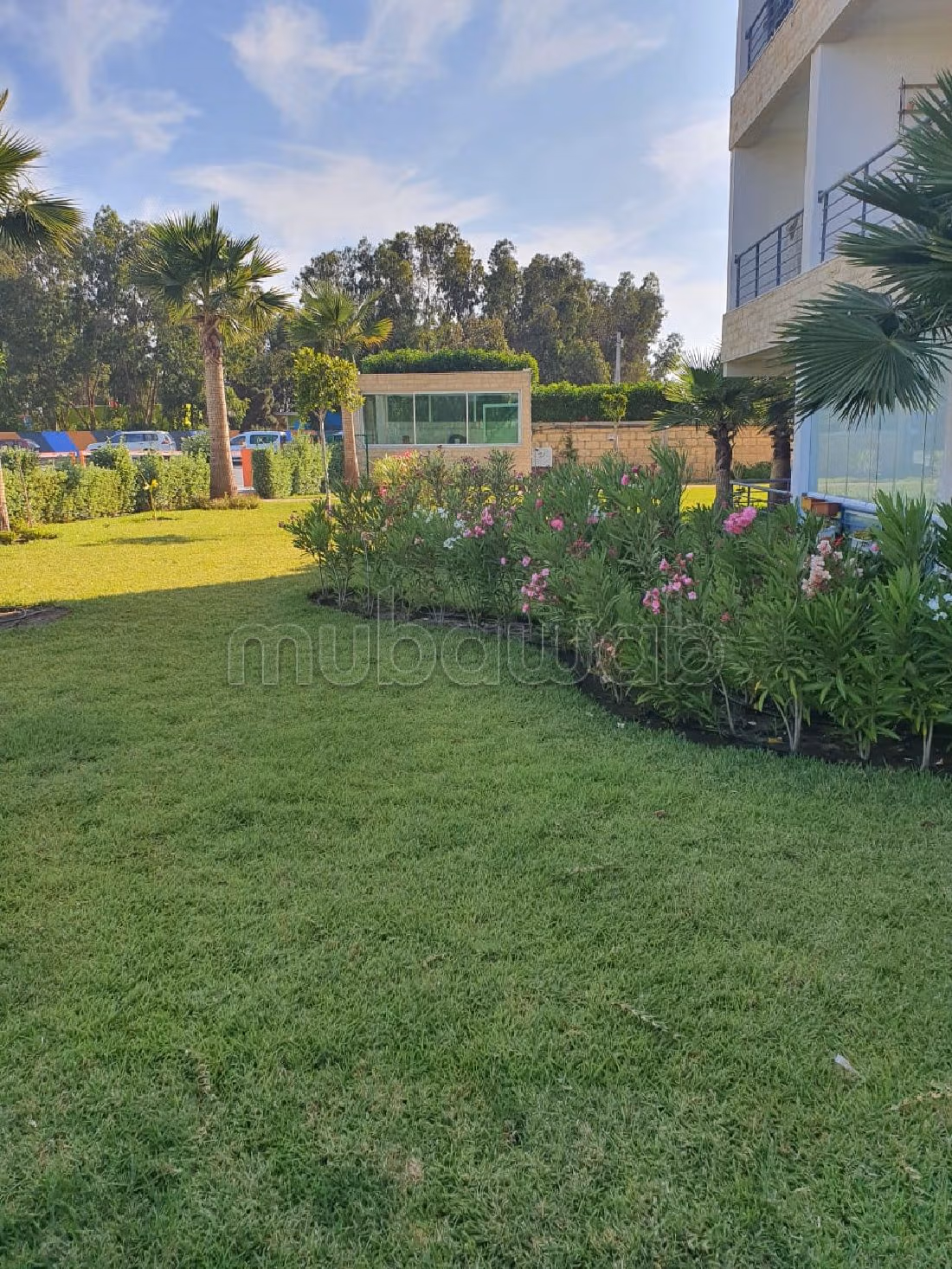 Appartementen kopen. Oppervlakte 80 m². Garage en mooi terras. 