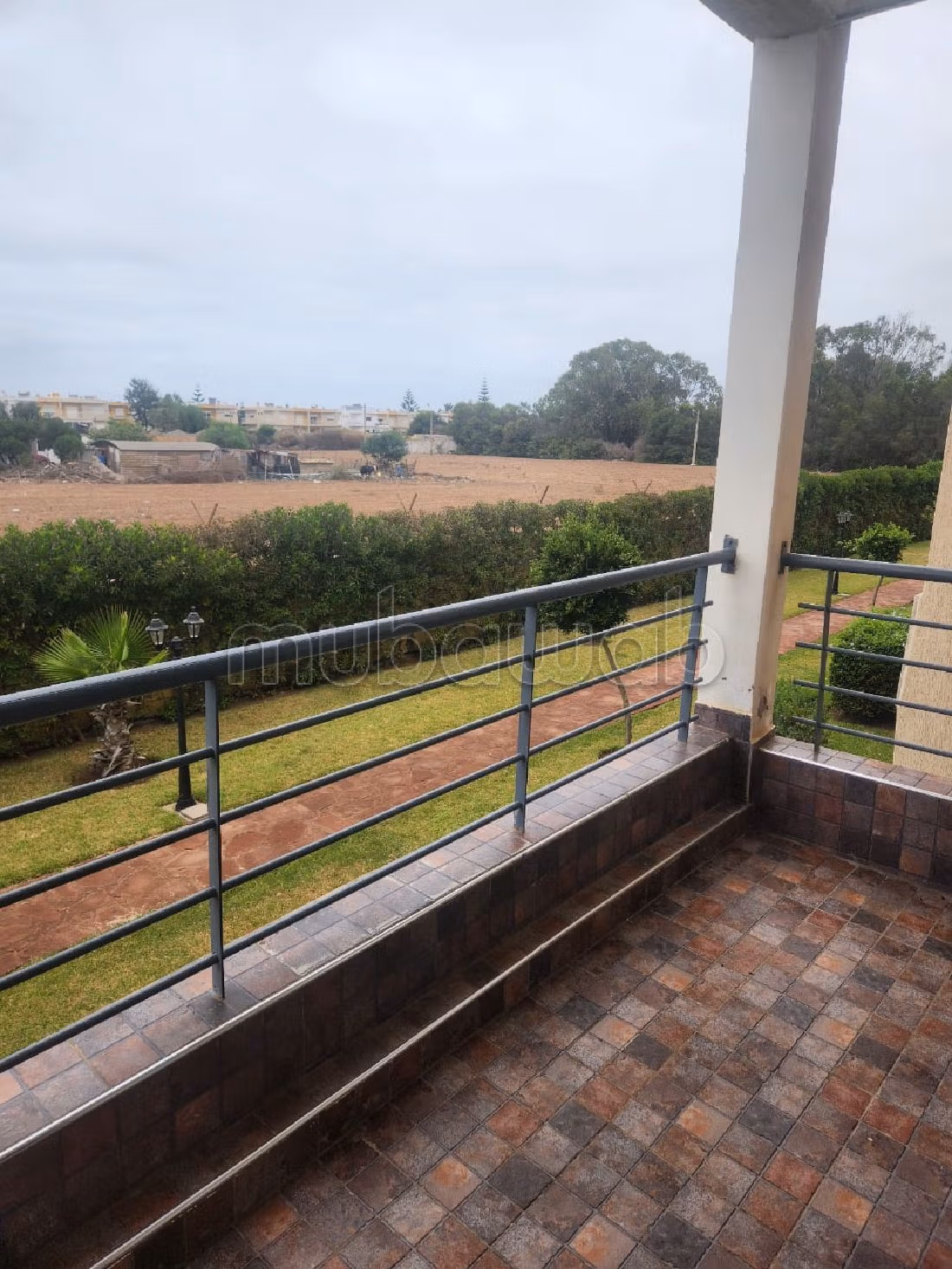 Appartementen kopen. Oppervlakte 80 m². Garage en mooi terras. 