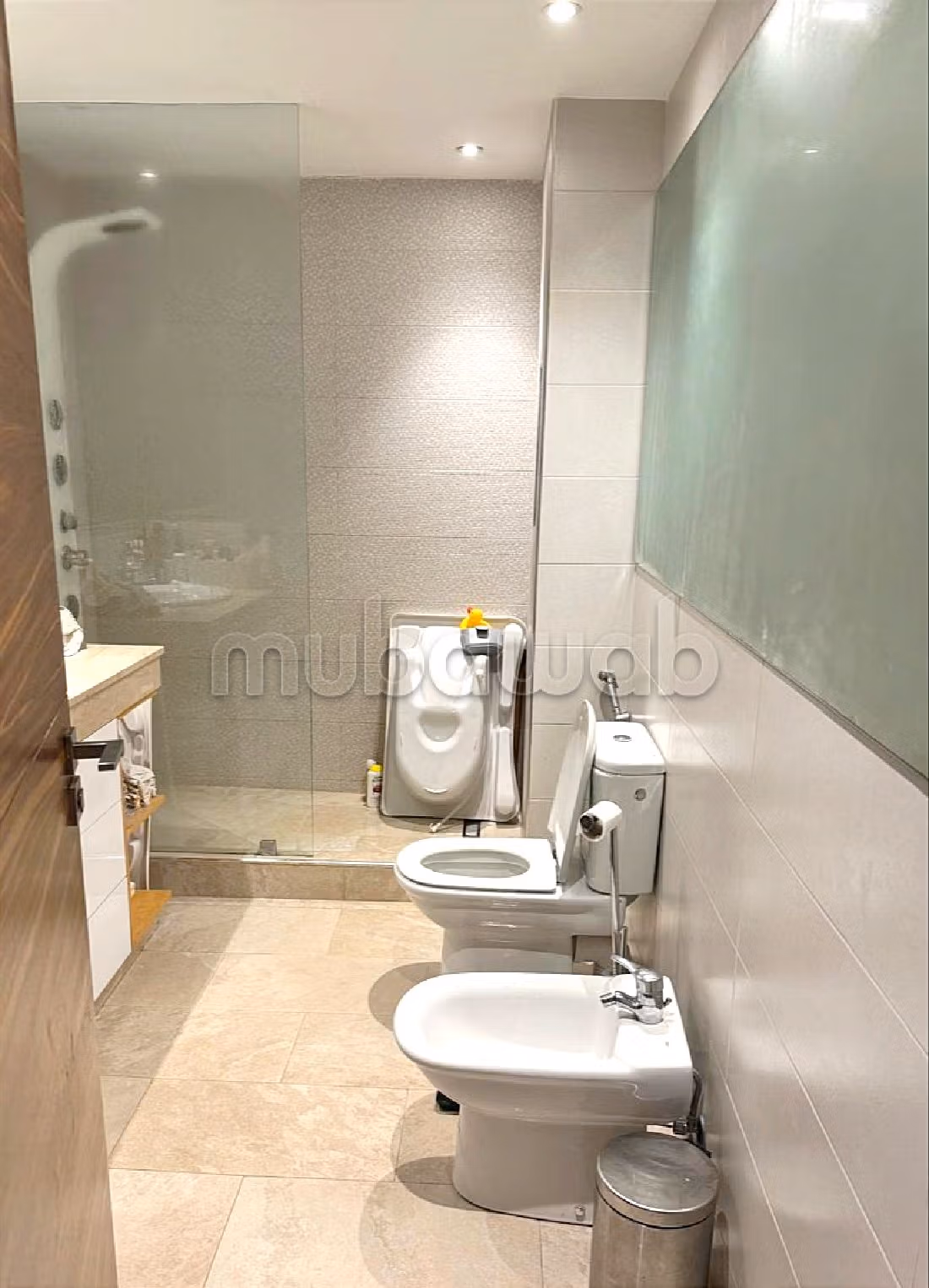 Appartamento in affitto a CIL (Hay Salam). Superficie di 130 m². Ascensore e posto auto.