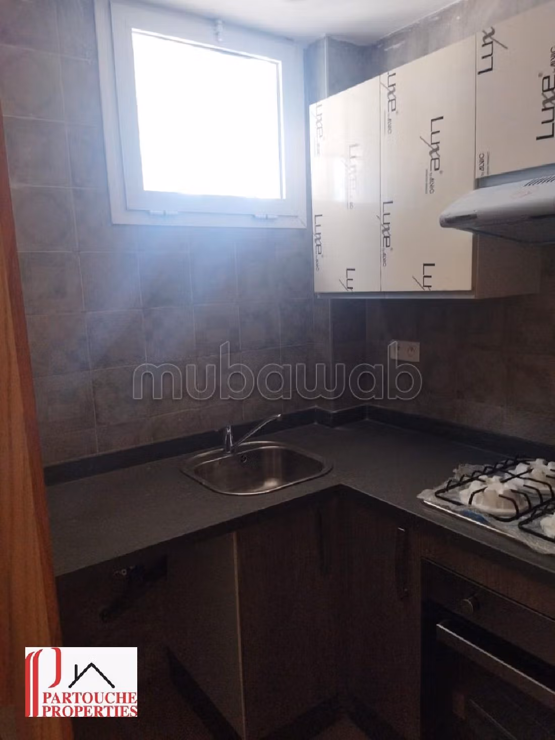 2ch usage bureaux Zerktouni face aux Twins 10,5kHT