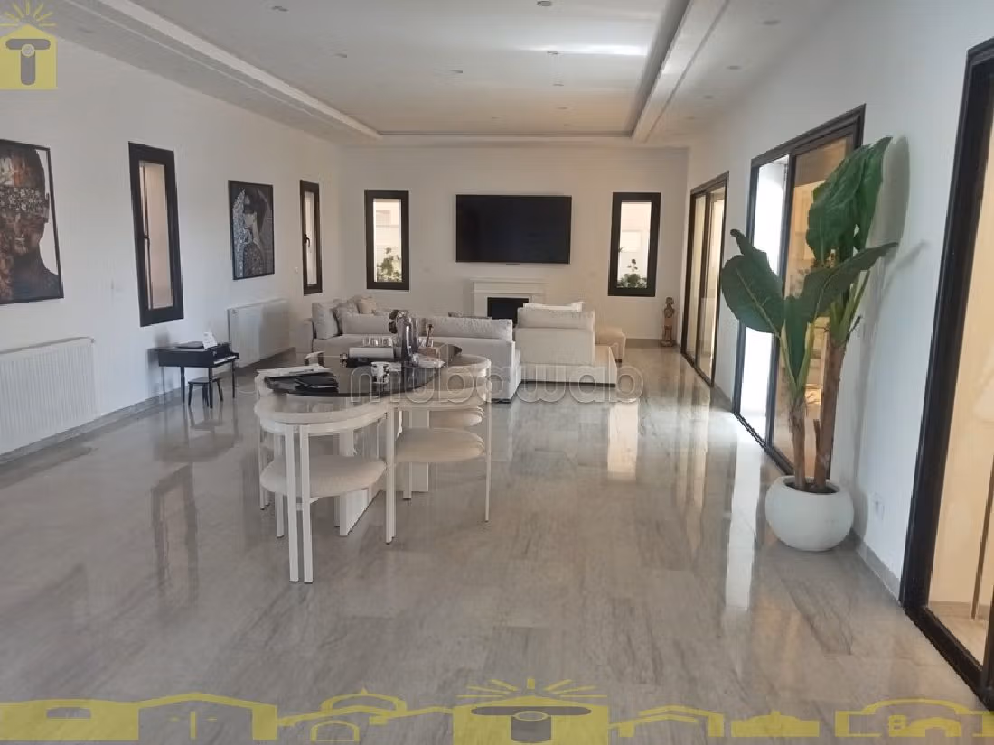 Belle villa haut standing avec piscine