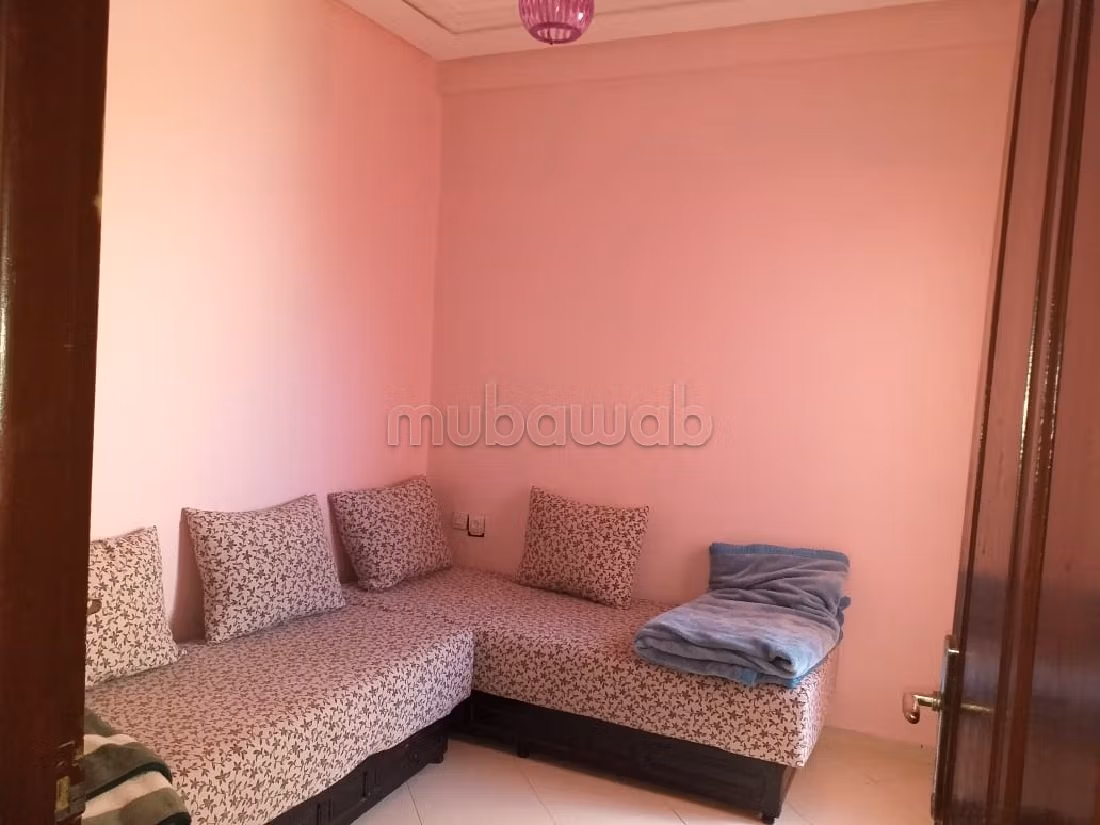 Appartement à louer à Mont Fleuri. 2 pièces confortables. Bien meublé