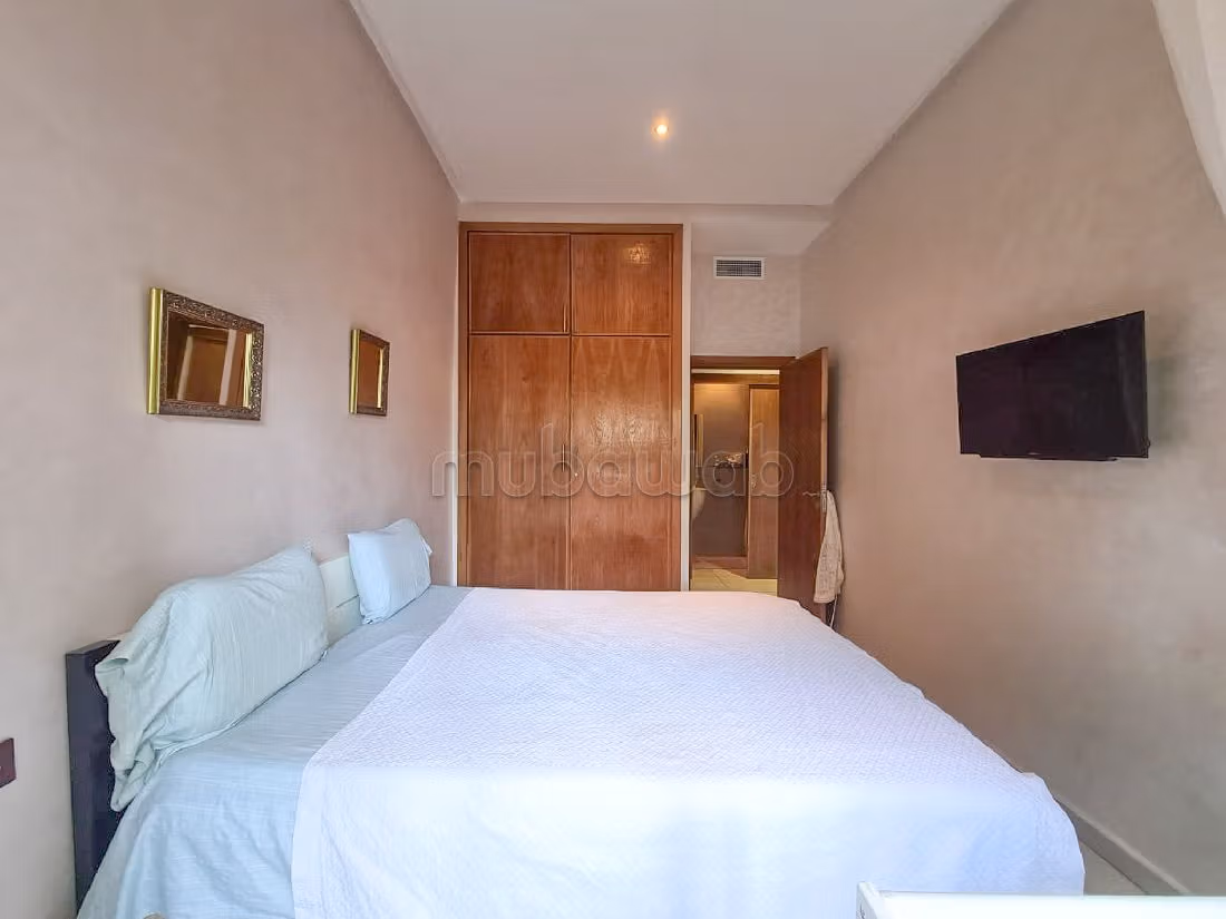 Magnífico piso en alquiler. 2 bonitas habitaciones. con muebles. 