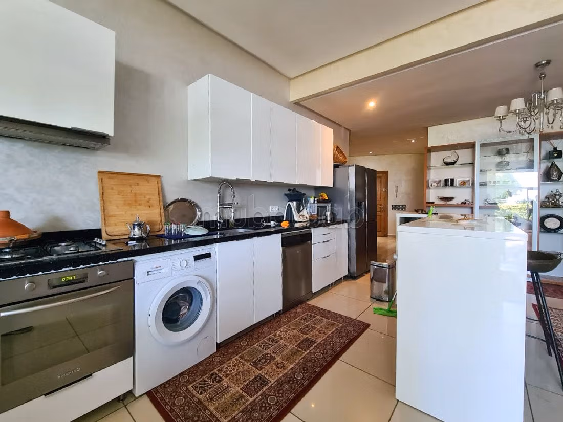 Magnífico piso en alquiler. 2 bonitas habitaciones. con muebles. 