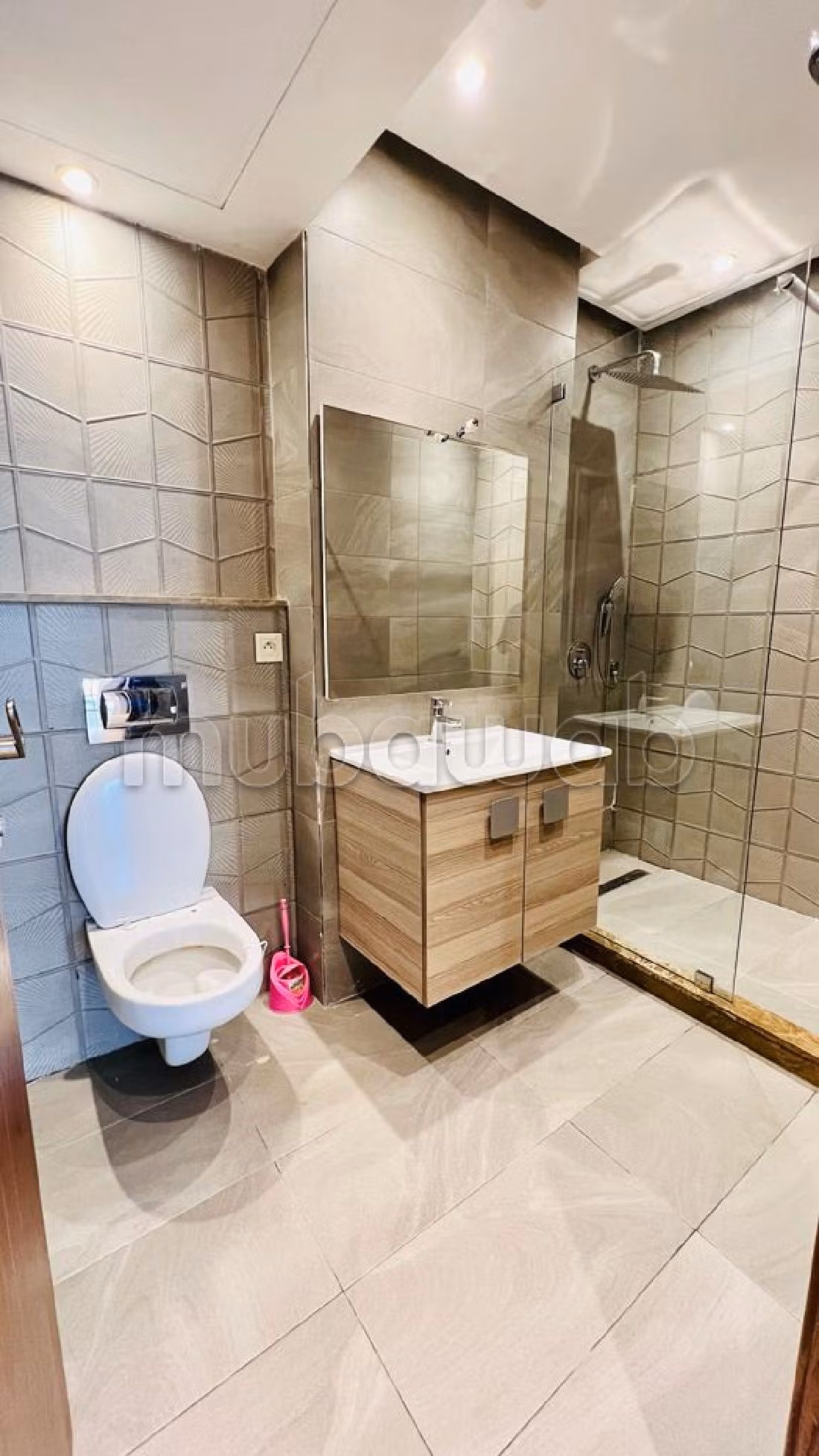 Piso en venta en Plateau Al Batha. 2 dormitorios. Ascensor y plazas de aparcamiento