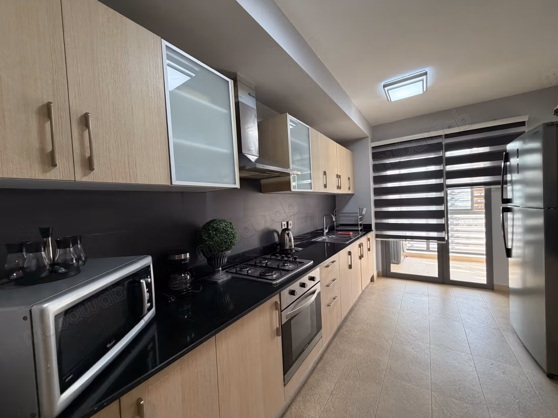 Splendido appartamento da affittare a Founti. 2 camere. Posto auto e giardino.