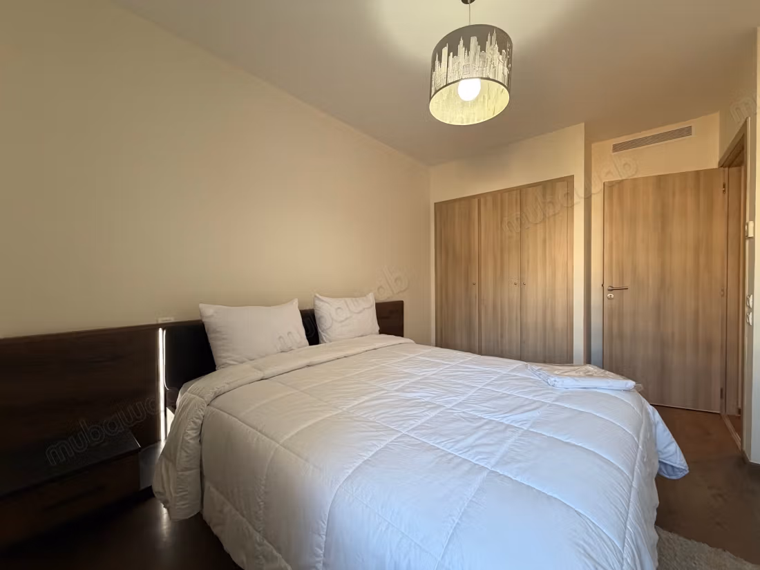 Splendido appartamento da affittare a Founti. 2 camere. Posto auto e giardino.