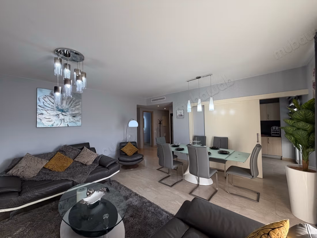 Splendido appartamento da affittare a Founti. 2 camere. Posto auto e giardino.